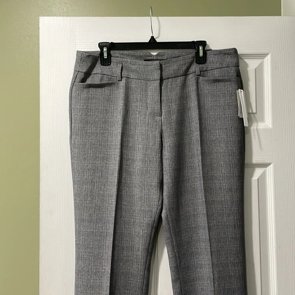 Amanda & Chelsea Pants - Picture 2 of 13